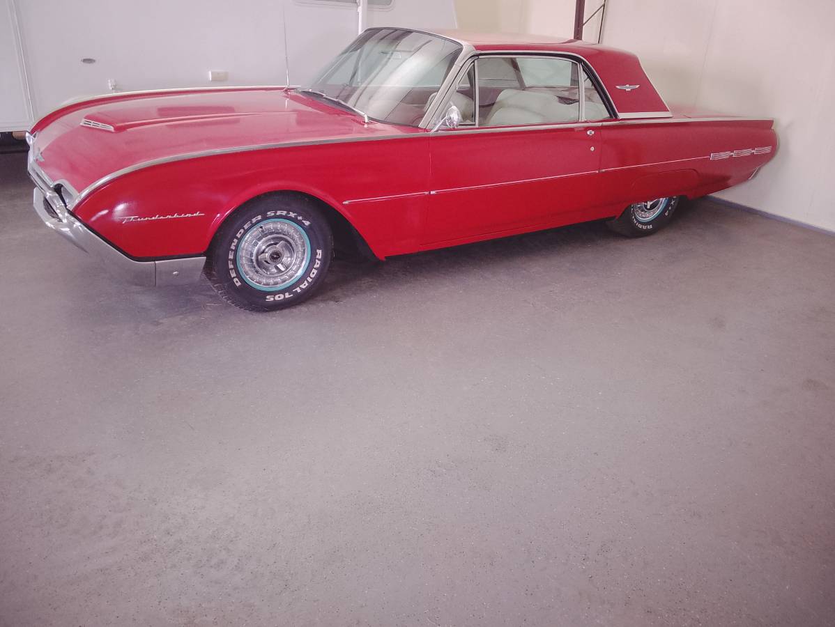 Ford-Thunderbird-1962-red-2