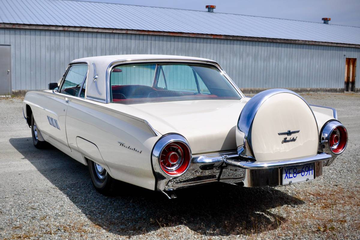 Ford-Thunderbird-1963-white-1
