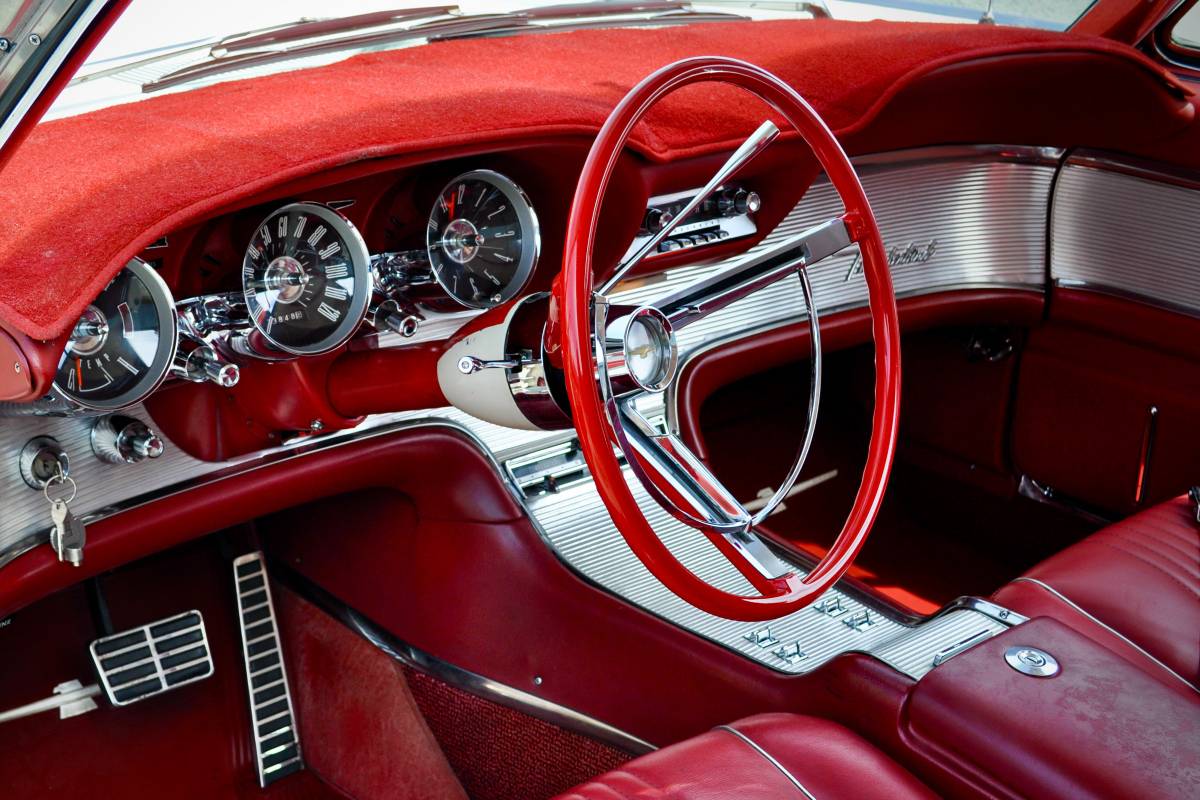 Ford-Thunderbird-1963-white-2