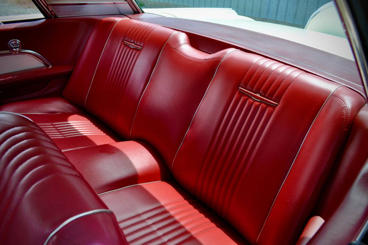 Ford-Thunderbird-1963-white-3
