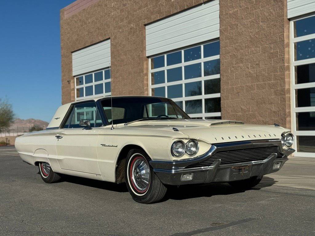 Ford Thunderbird  1964 white