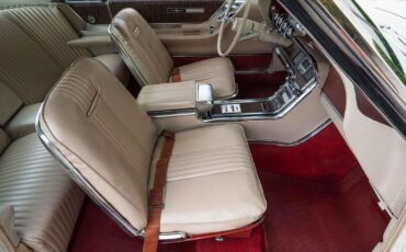 Ford-Thunderbird-1965-2-Door-12