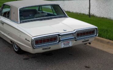 Ford-Thunderbird-1965-2-Door-22