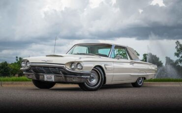 Ford-Thunderbird-1965-2-Door-35