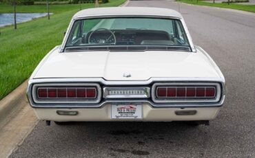 Ford-Thunderbird-1965-2-Door-4