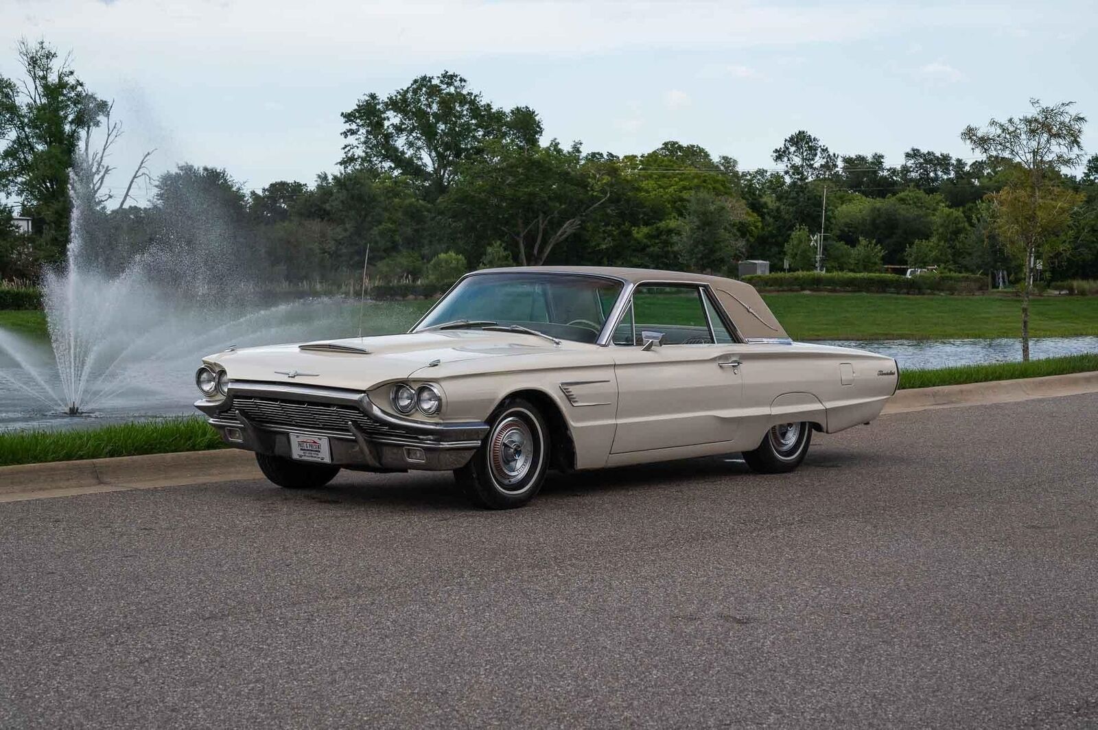 Ford Thunderbird 1965 2 Door