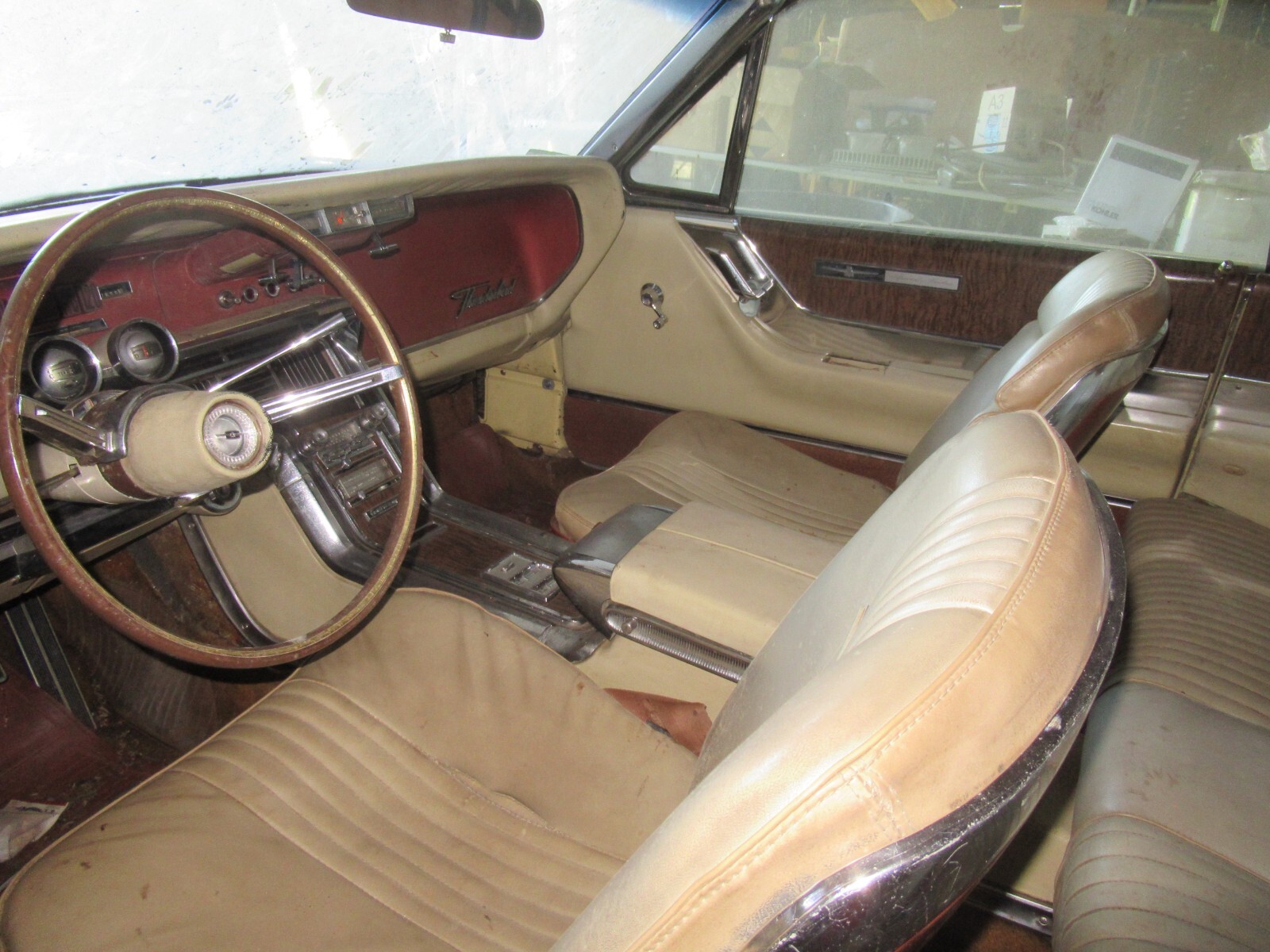 Ford-Thunderbird-1965-Convertible-12