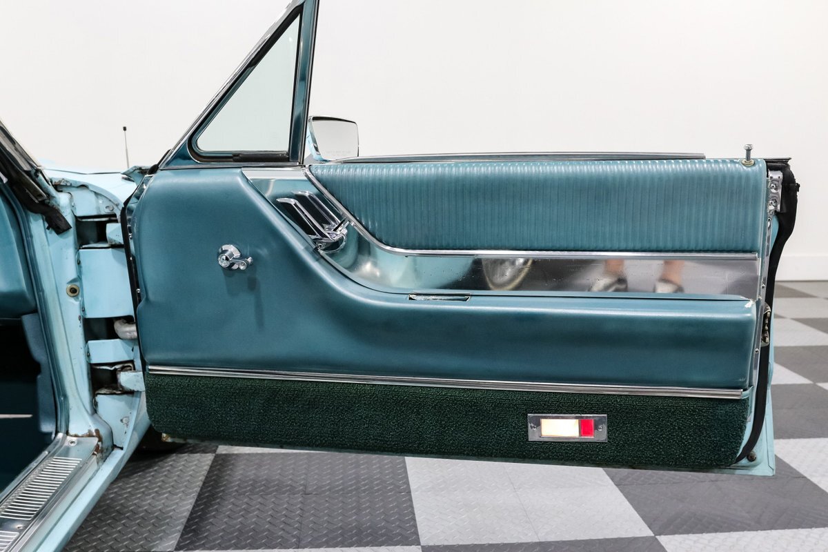 Ford-Thunderbird-1965-Convertible-19