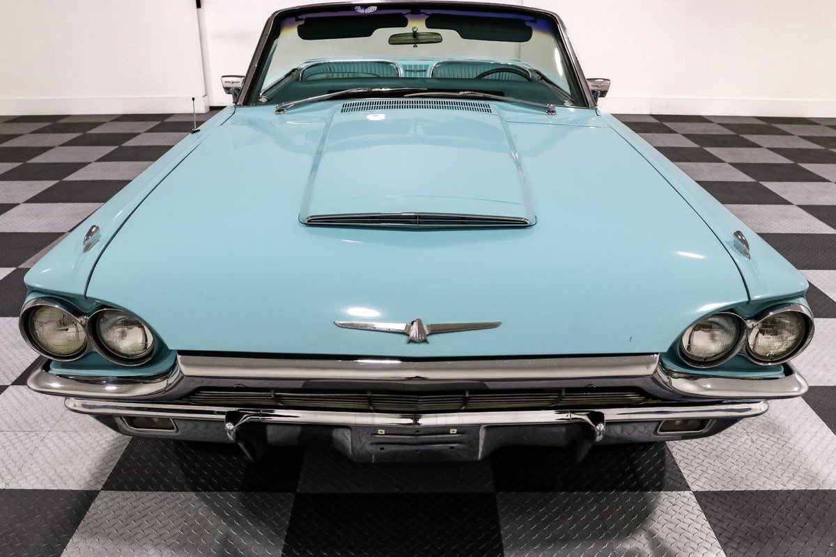 Ford-Thunderbird-1965-Convertible-2