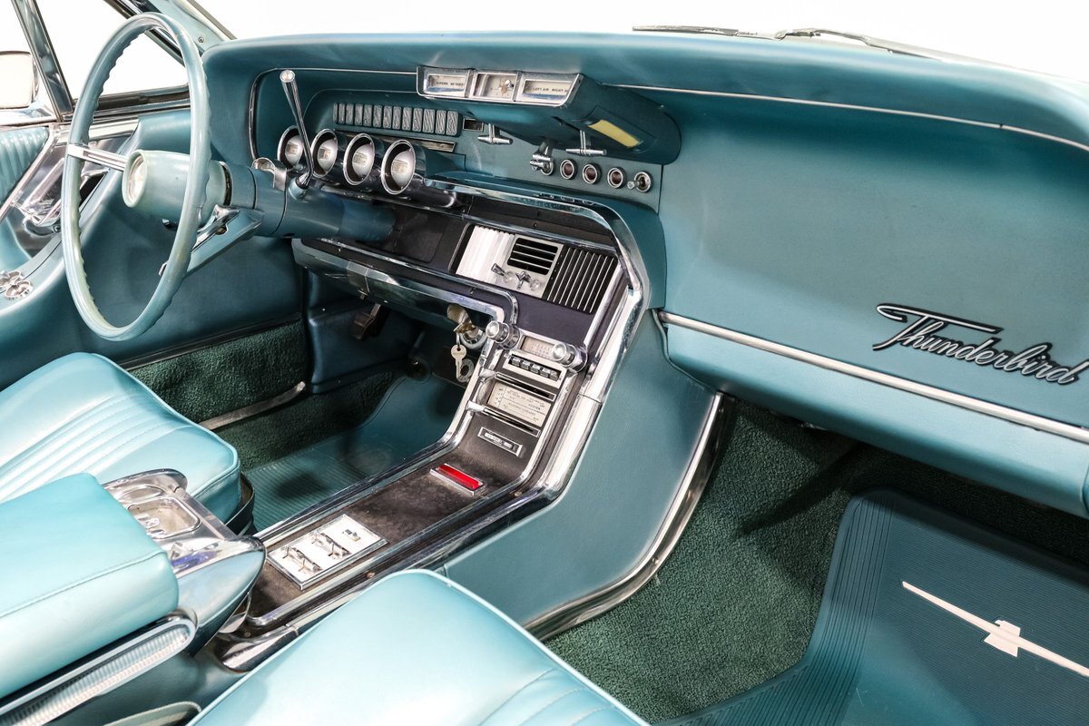 Ford-Thunderbird-1965-Convertible-20