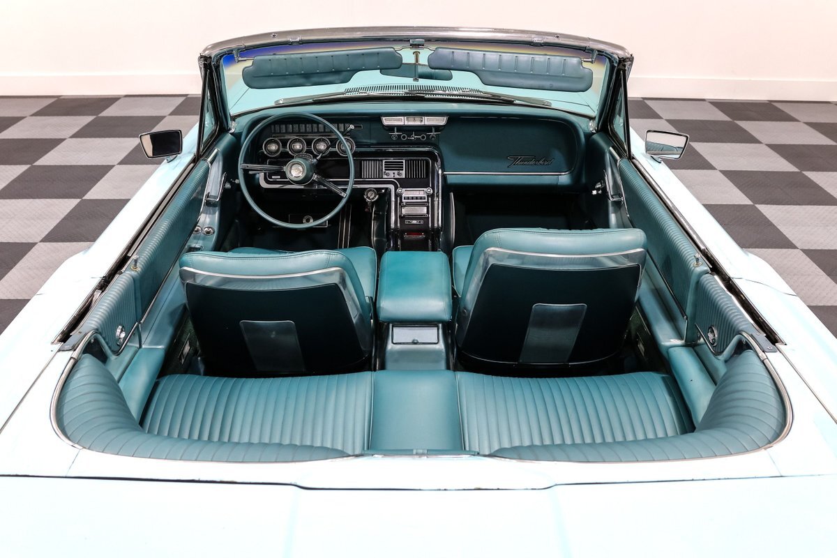 Ford-Thunderbird-1965-Convertible-24
