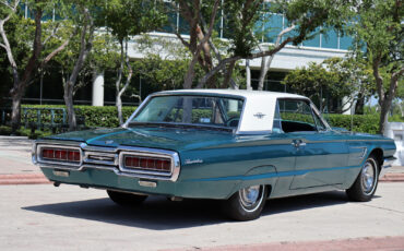 Ford-Thunderbird-1965-Coupe-10