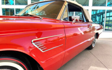 Ford-Thunderbird-1965-Coupe-10