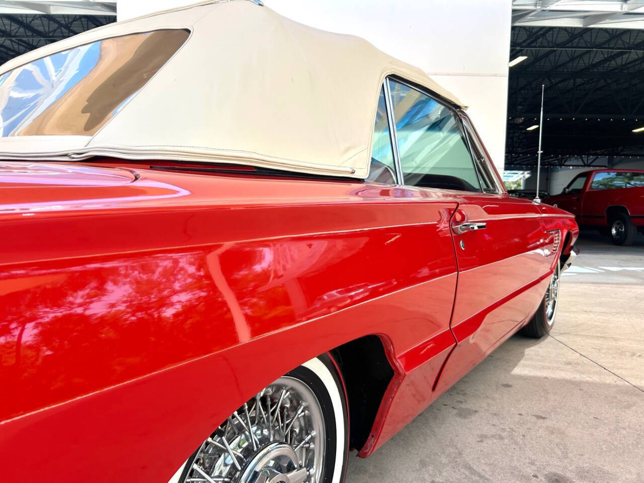 Ford-Thunderbird-1965-Coupe-14