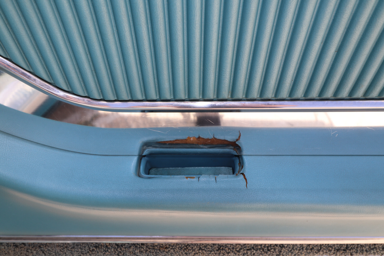 Ford-Thunderbird-1965-Coupe-19