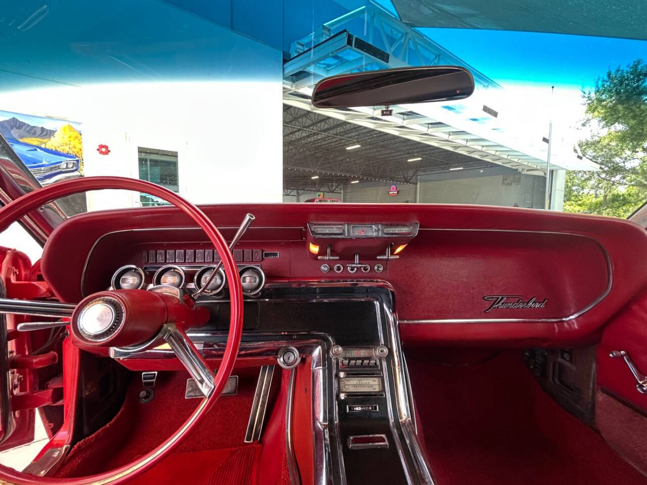 Ford-Thunderbird-1965-Coupe-21