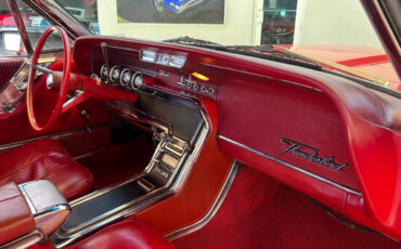 Ford-Thunderbird-1965-Coupe-23