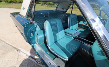 Ford-Thunderbird-1965-Coupe-27