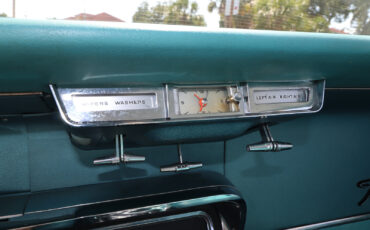 Ford-Thunderbird-1965-Coupe-28