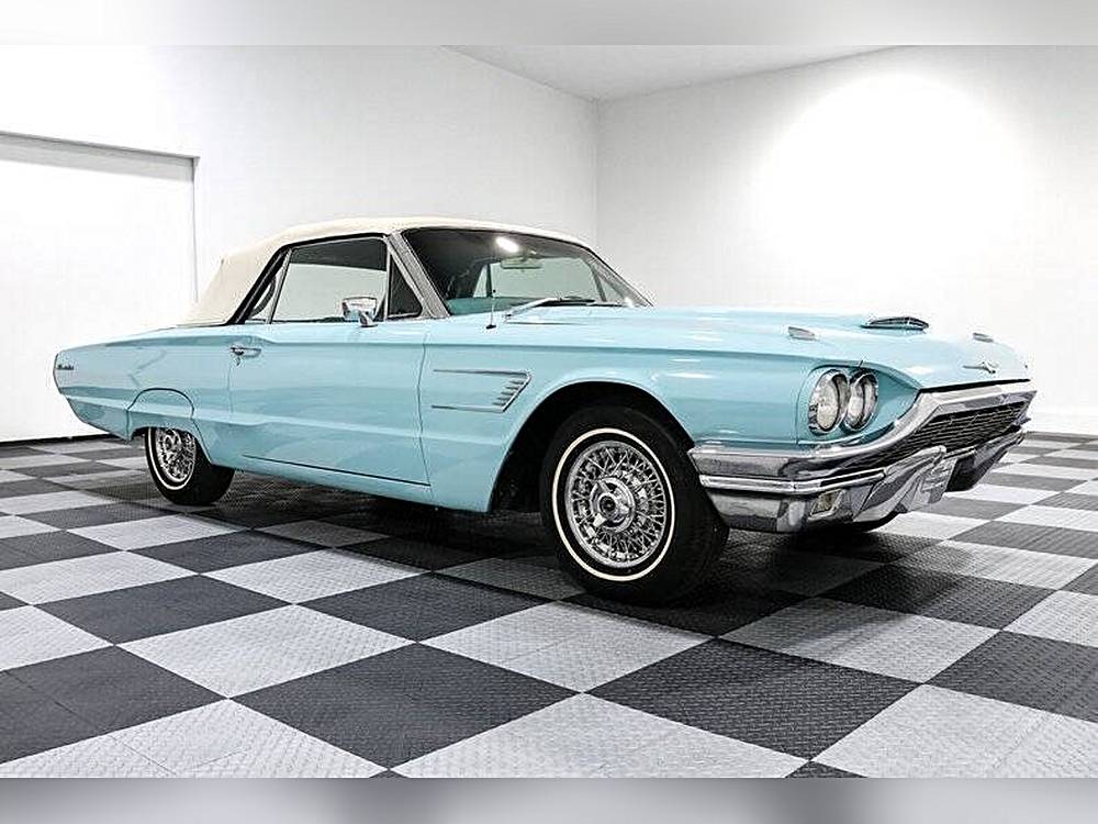 Ford-Thunderbird-1965-custom-1