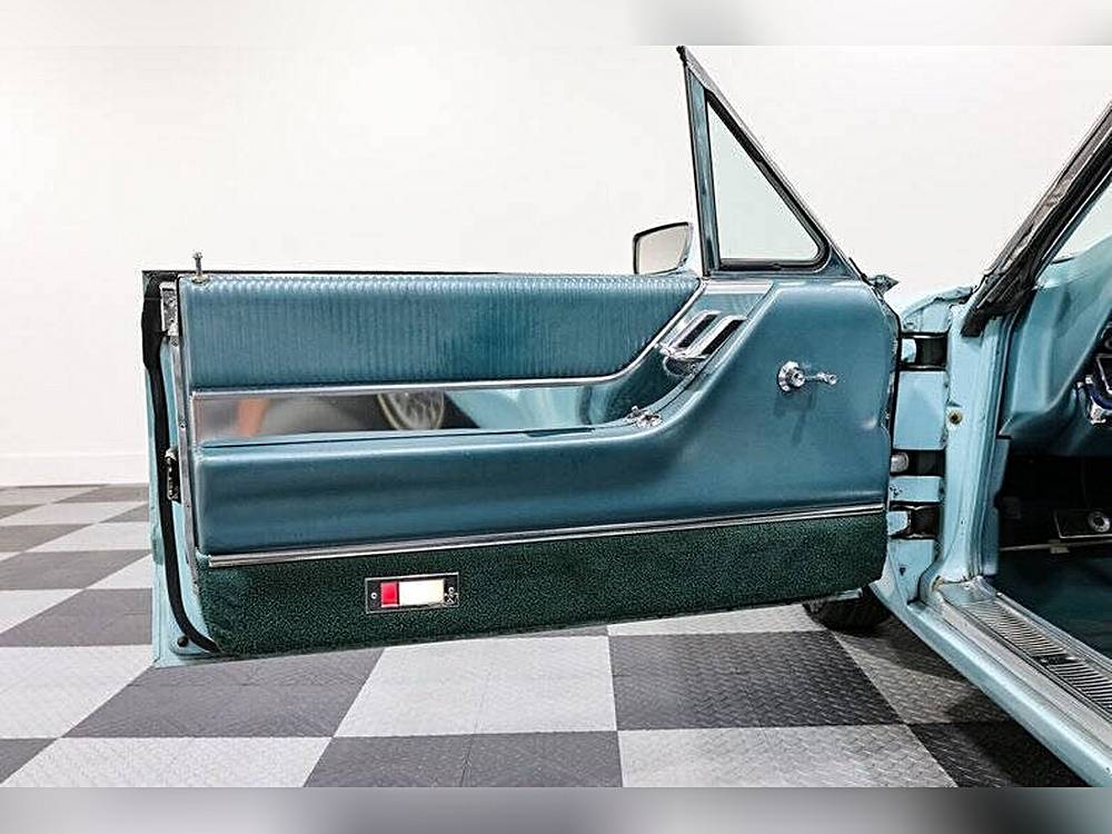 Ford-Thunderbird-1965-custom-15