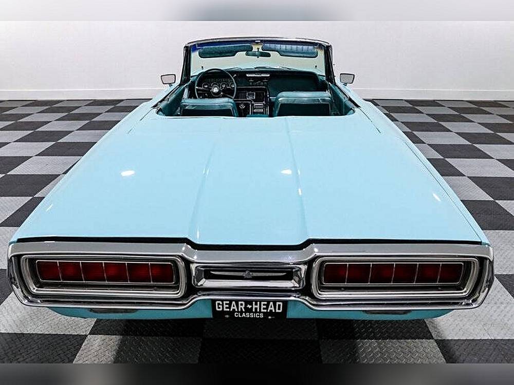 Ford-Thunderbird-1965-custom-8