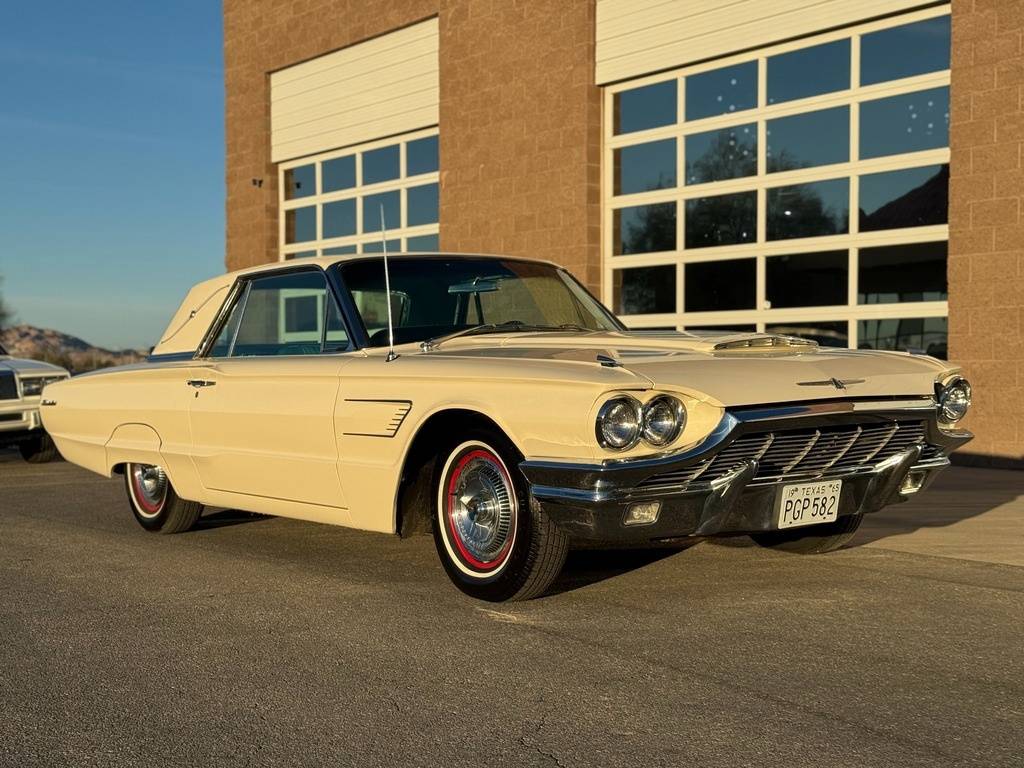 Ford Thunderbird  1965 white