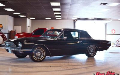 Ford Thunderbird 1966 --