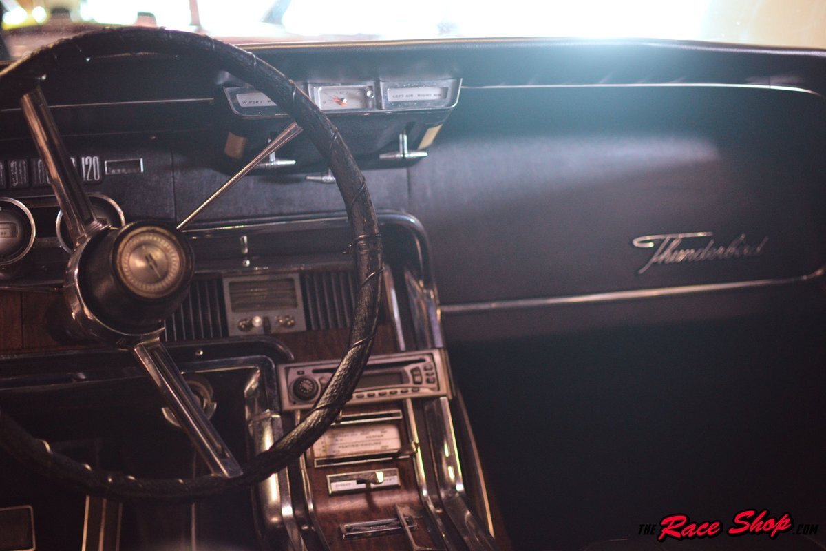 Ford-Thunderbird-1966-11