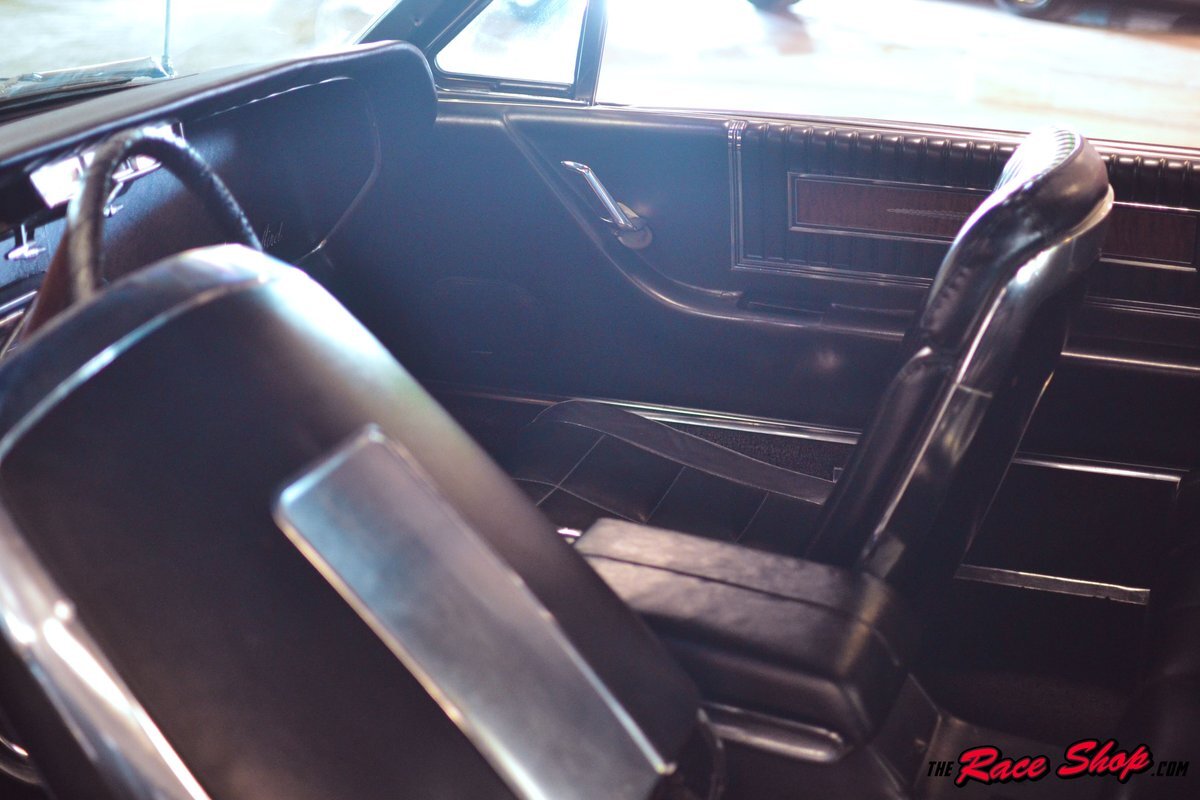 Ford-Thunderbird-1966-12