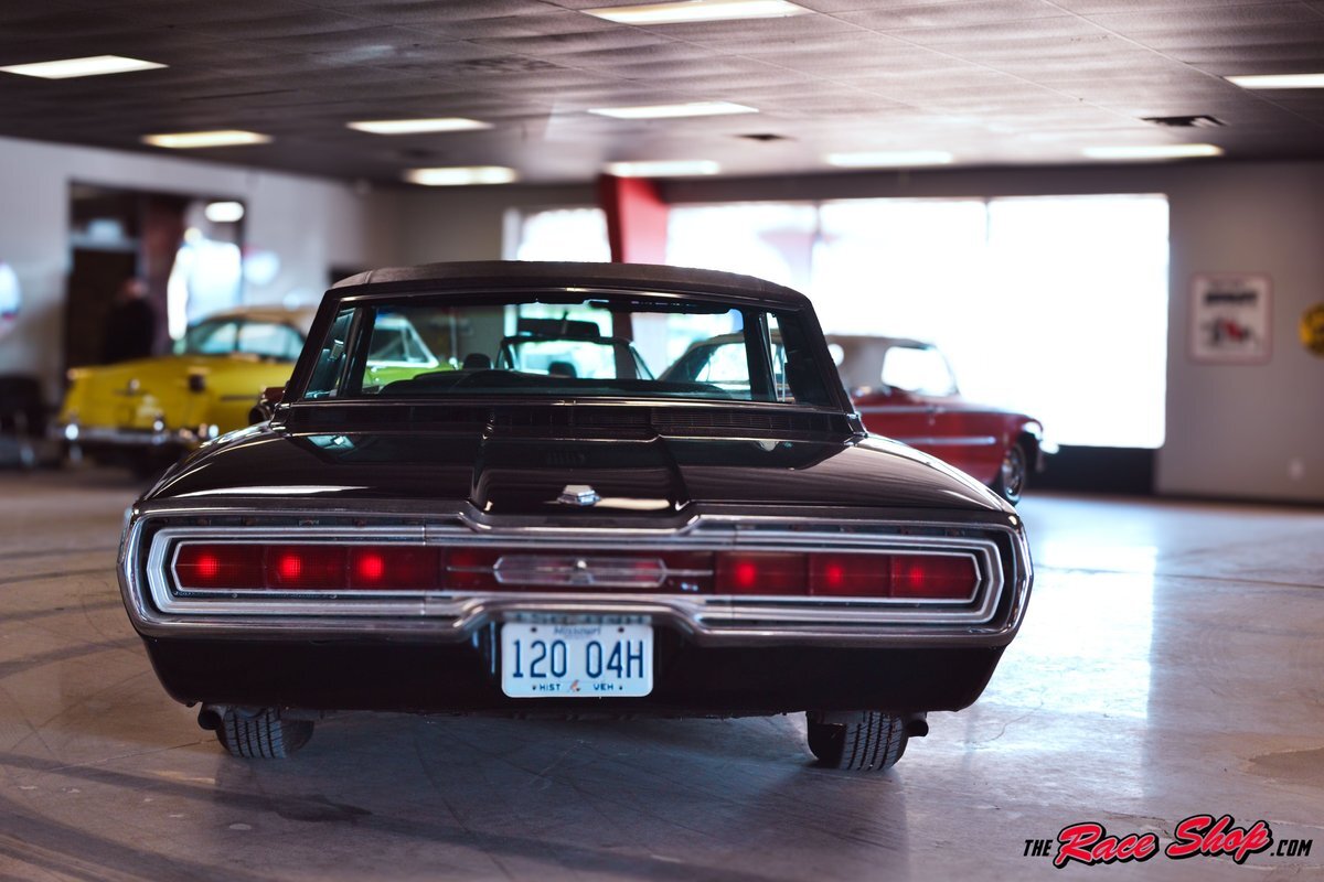Ford-Thunderbird-1966-6