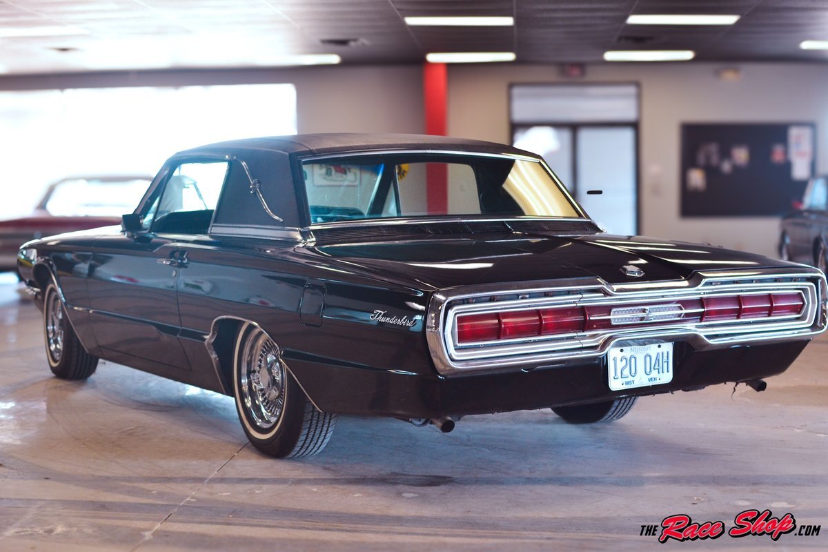 Ford-Thunderbird-1966-7