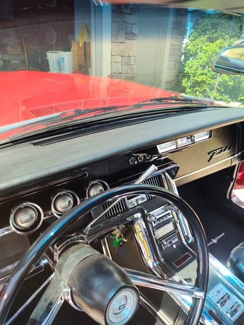 Ford-Thunderbird-1966-red-15