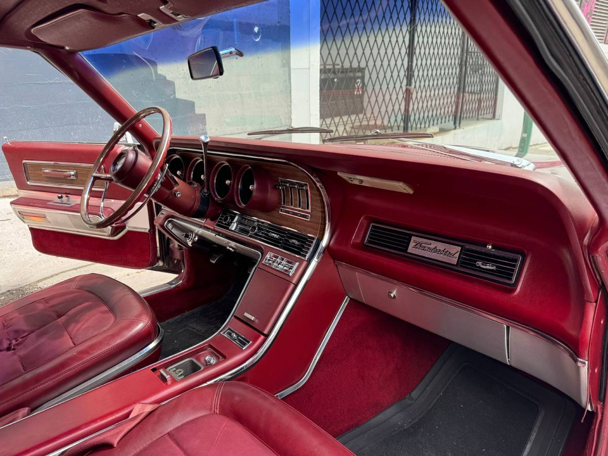 Ford-Thunderbird-1967-red-10