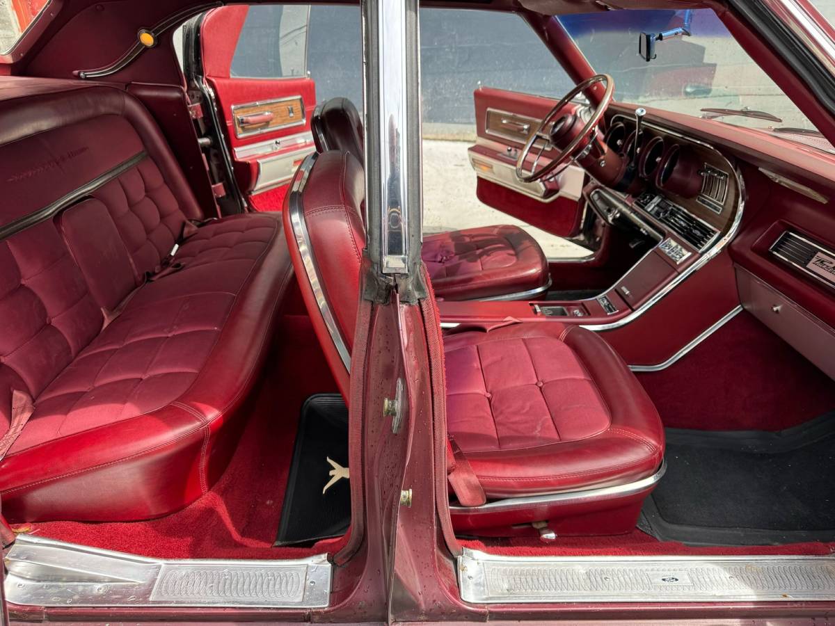 Ford-Thunderbird-1967-red-13