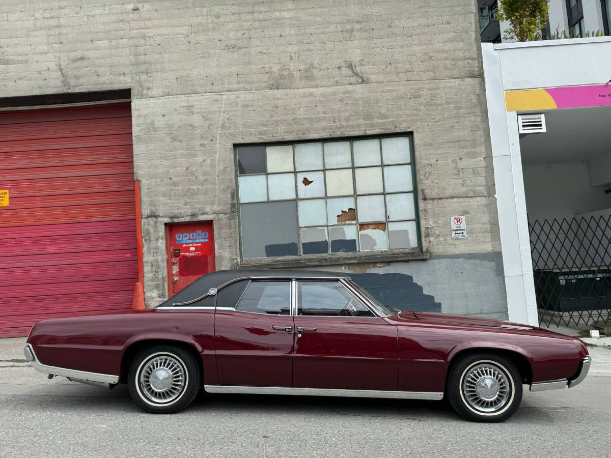 Ford-Thunderbird-1967-red-2