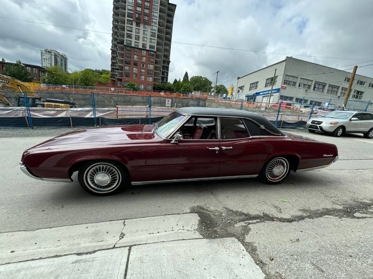 Ford-Thunderbird-1967-red-7