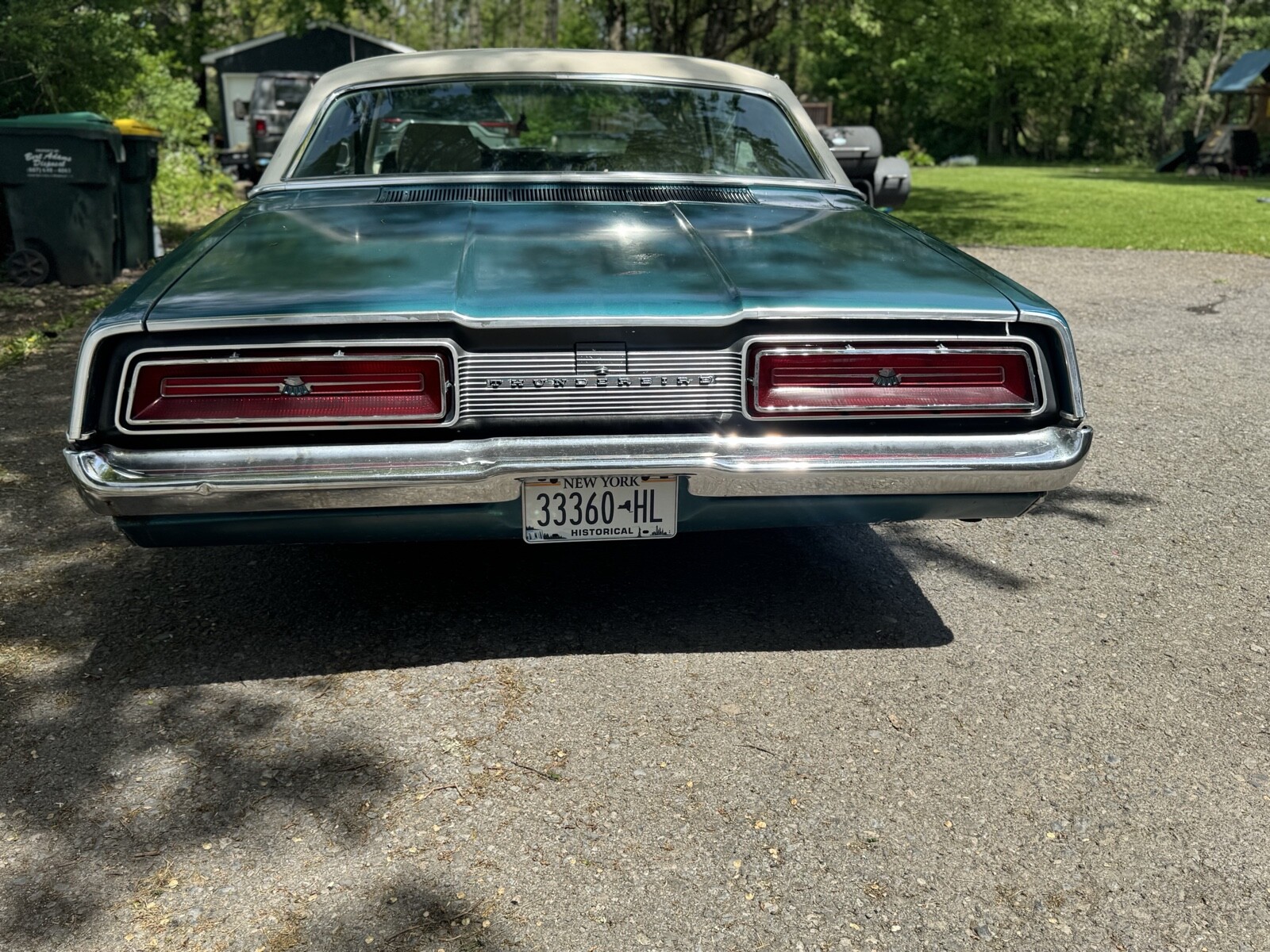 Ford-Thunderbird-1969-Coupe-4