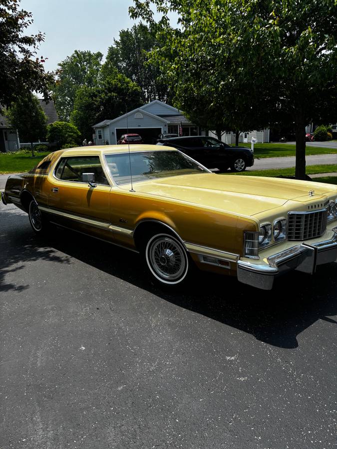 Ford-Thunderbird-1976-yellow-2