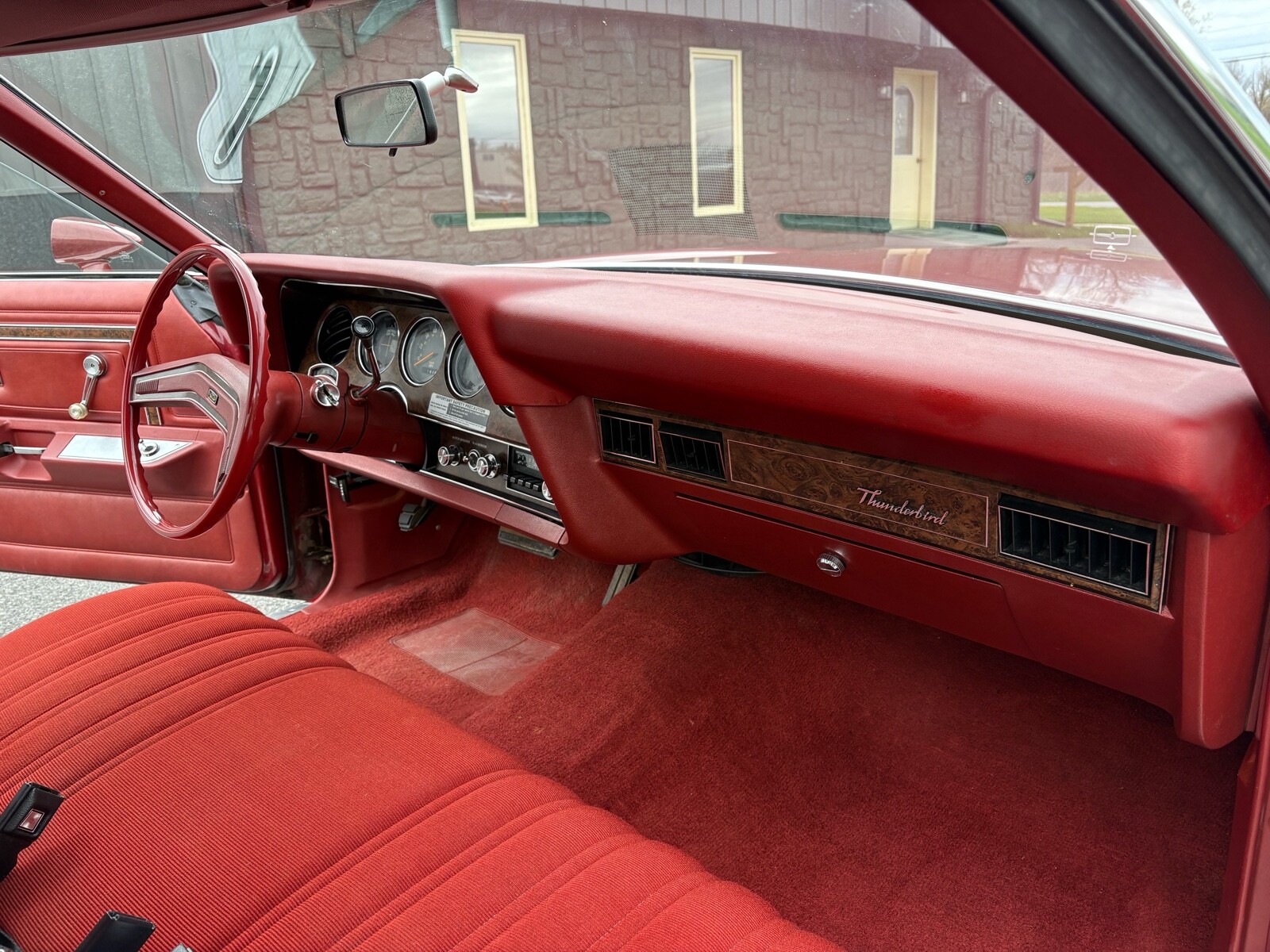 Ford-Thunderbird-1978-Coupe-10