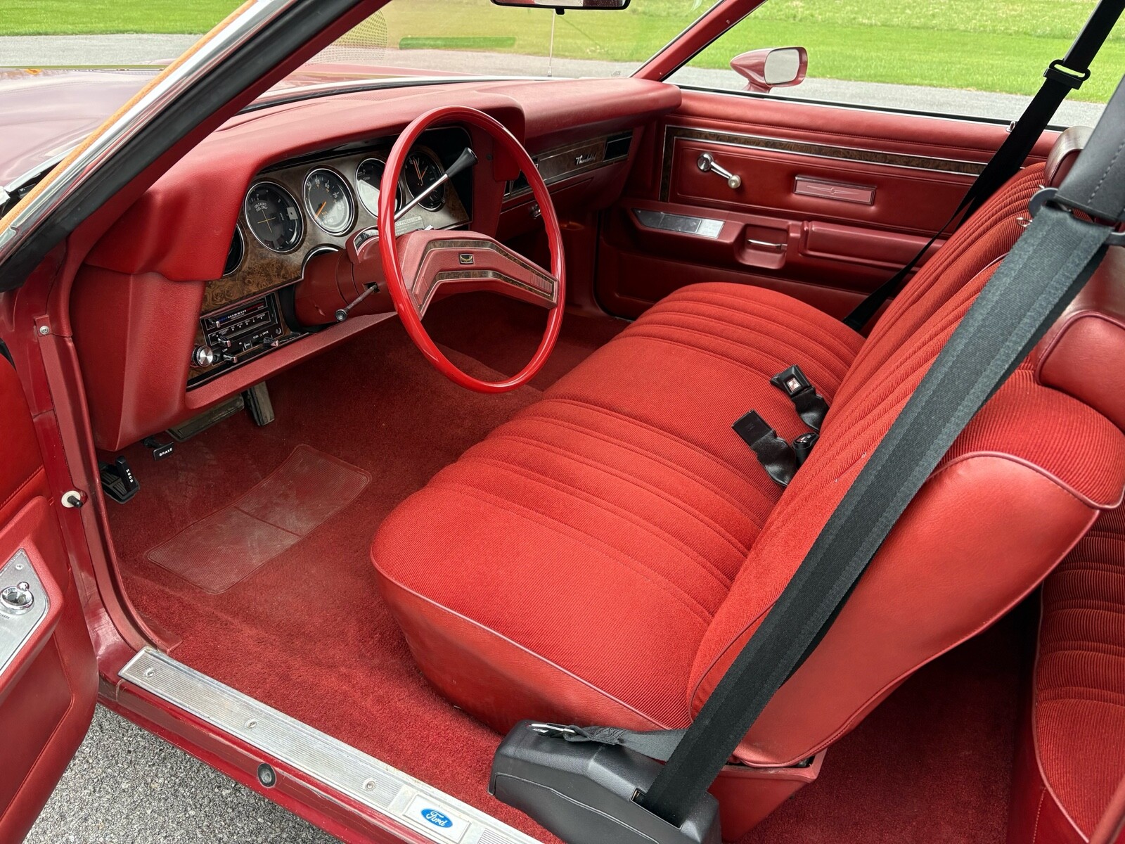 Ford-Thunderbird-1978-Coupe-8