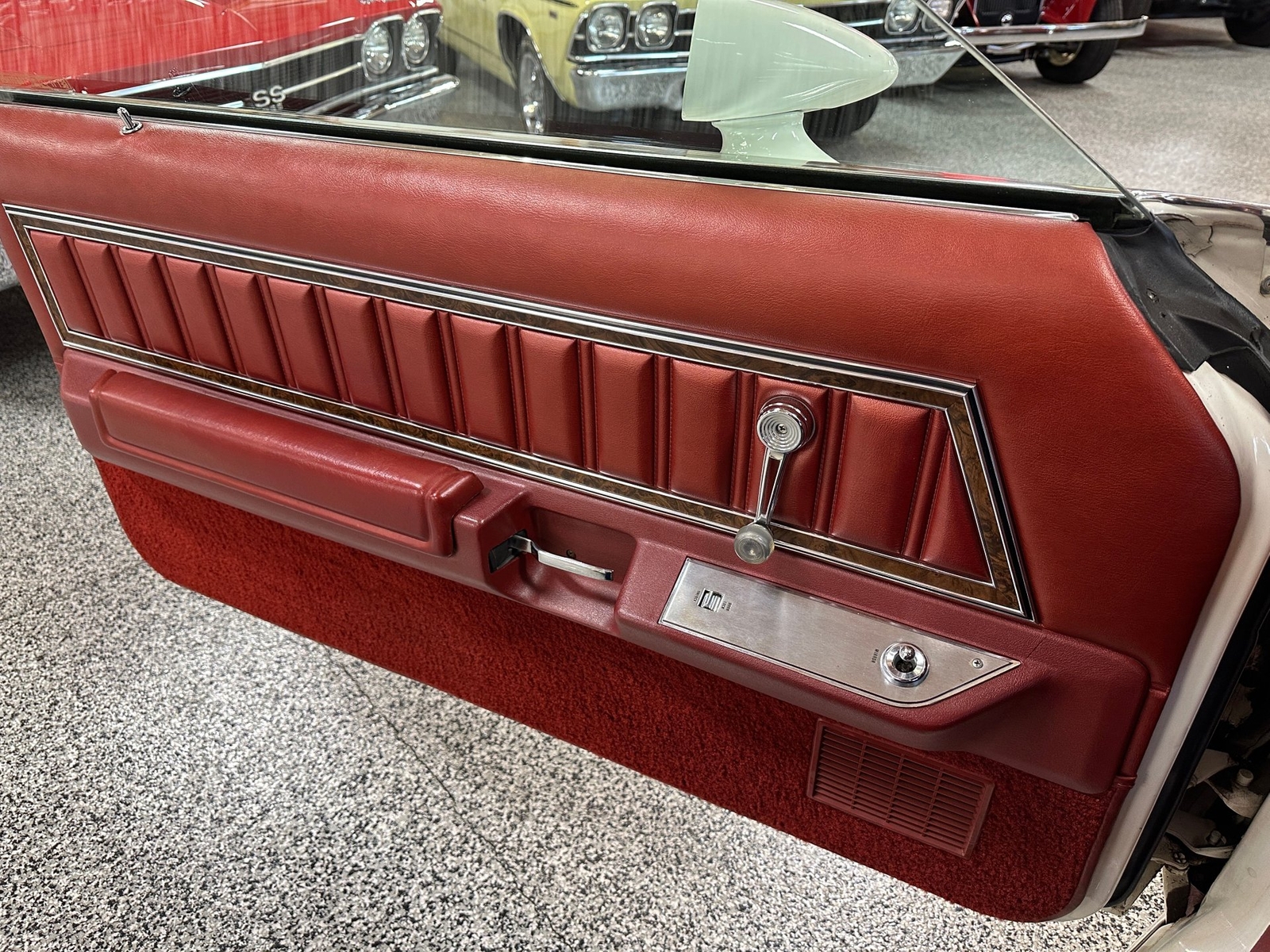 Ford-Thunderbird-1978-Other-14