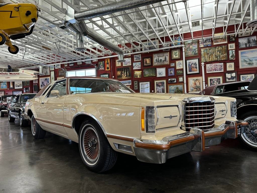 Ford Thunderbird  1978 custom