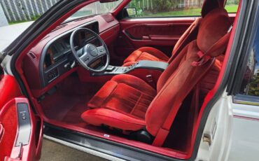 Ford-Thunderbird-1987-Sedan-10