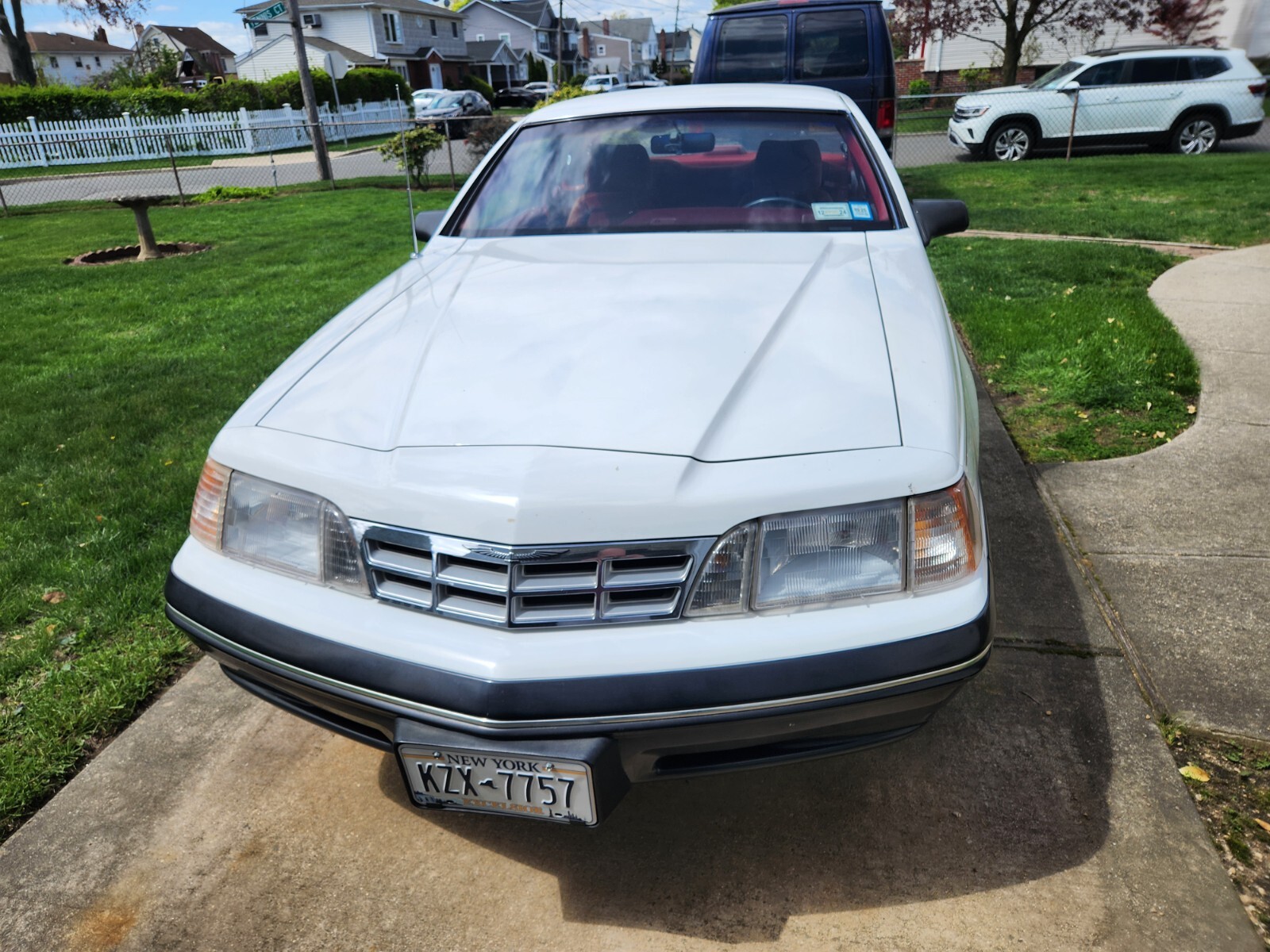 Ford-Thunderbird-1987-Sedan-2
