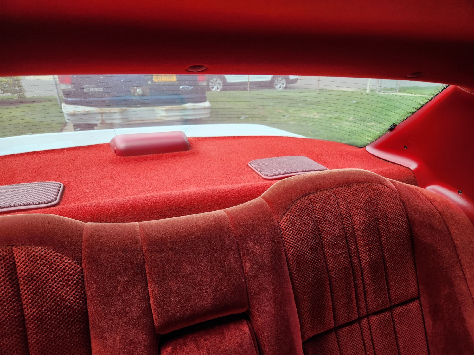 Ford-Thunderbird-1987-Sedan-29