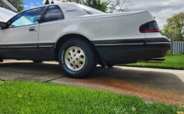 Ford-Thunderbird-1987-Sedan-3