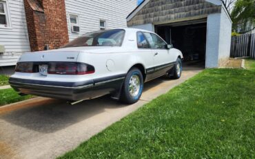 Ford-Thunderbird-1987-Sedan-4