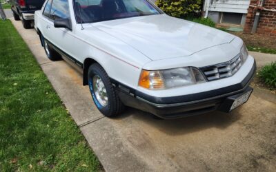 Ford Thunderbird 1987 Sedan