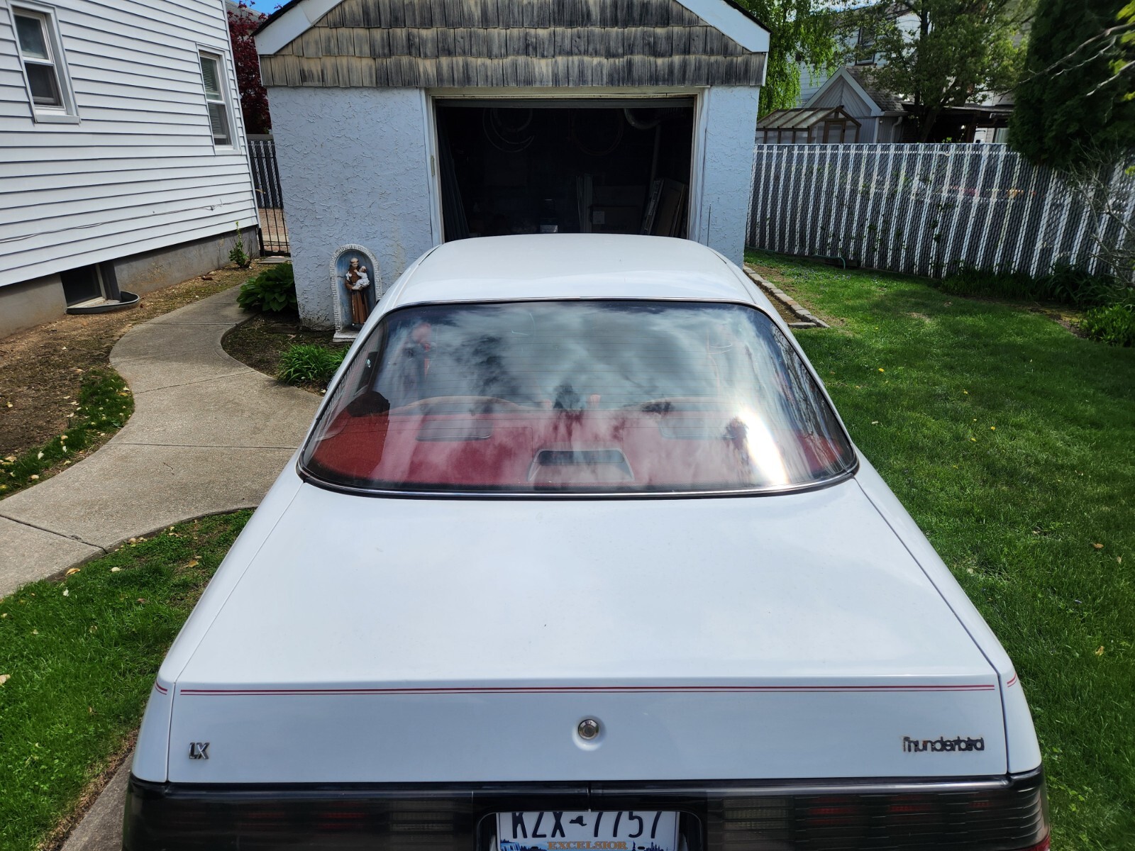 Ford-Thunderbird-1987-Sedan-7